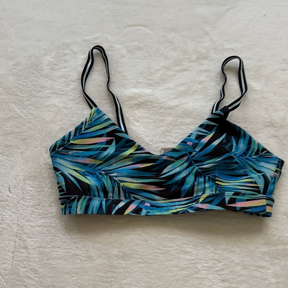 NWOT sports bra